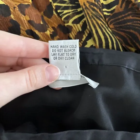 WDNY Skirt 6 Small Mini Knee Pleated Silk Animal Leopard Zebra Pleated 90s Y2K S - Picture 8 of 11